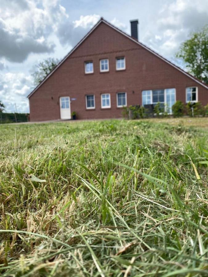 Landhaus "Alte Welt" Nordseekueste Osteel Exteriör bild